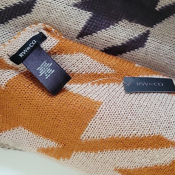 RW&CO Scarf - Picture 3 of 5